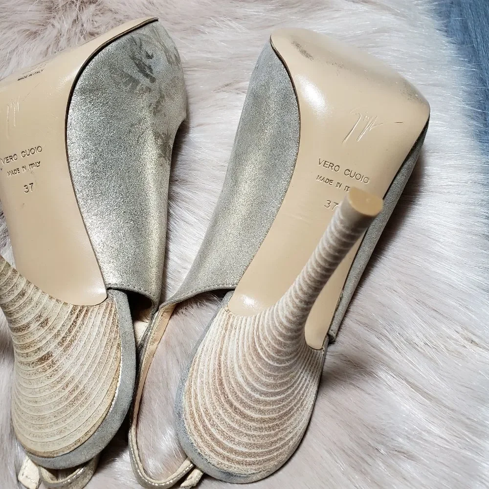 Giuseppe Zanotti Gold heel  Pumps Shoes